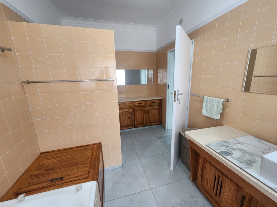 3 Bedroom Property for Sale in Rustenburg Rural North West